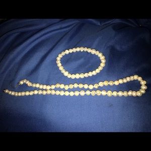 Fresh Water Pearl Necklace and Bracelet